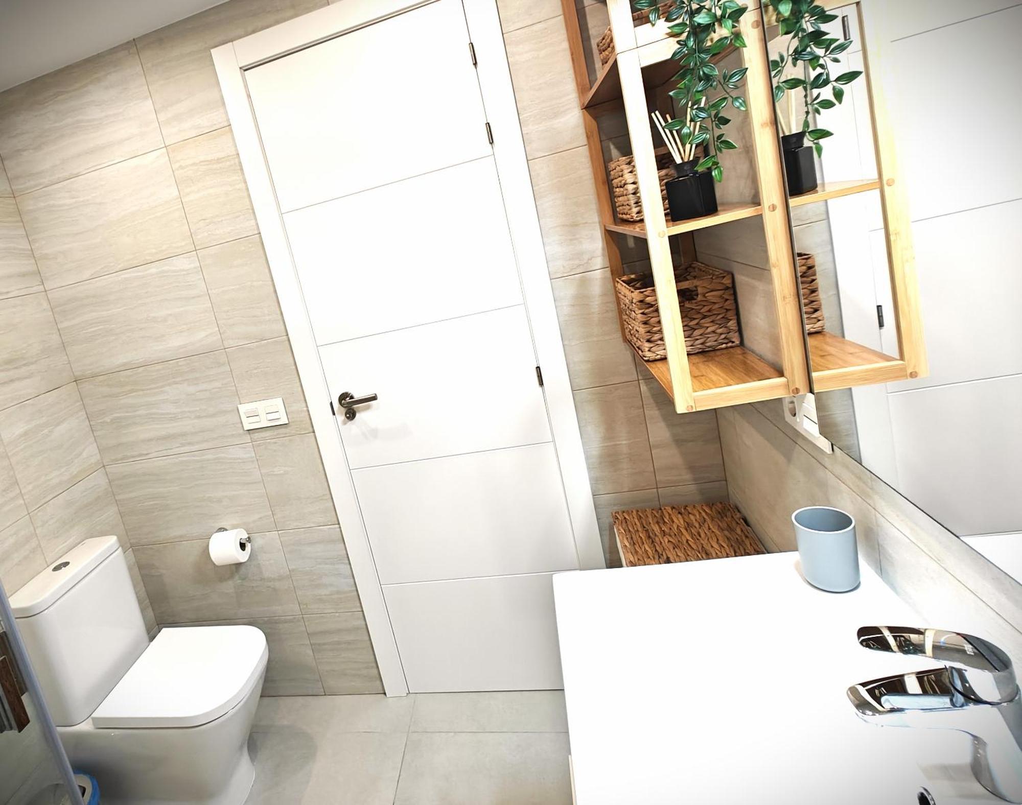 Sun Apartment - 3 Bedrooms, Priv Parking, Pool, Ac, Tv Channels, Fibre Net Los Cristianos (Tenerife) Exterior foto