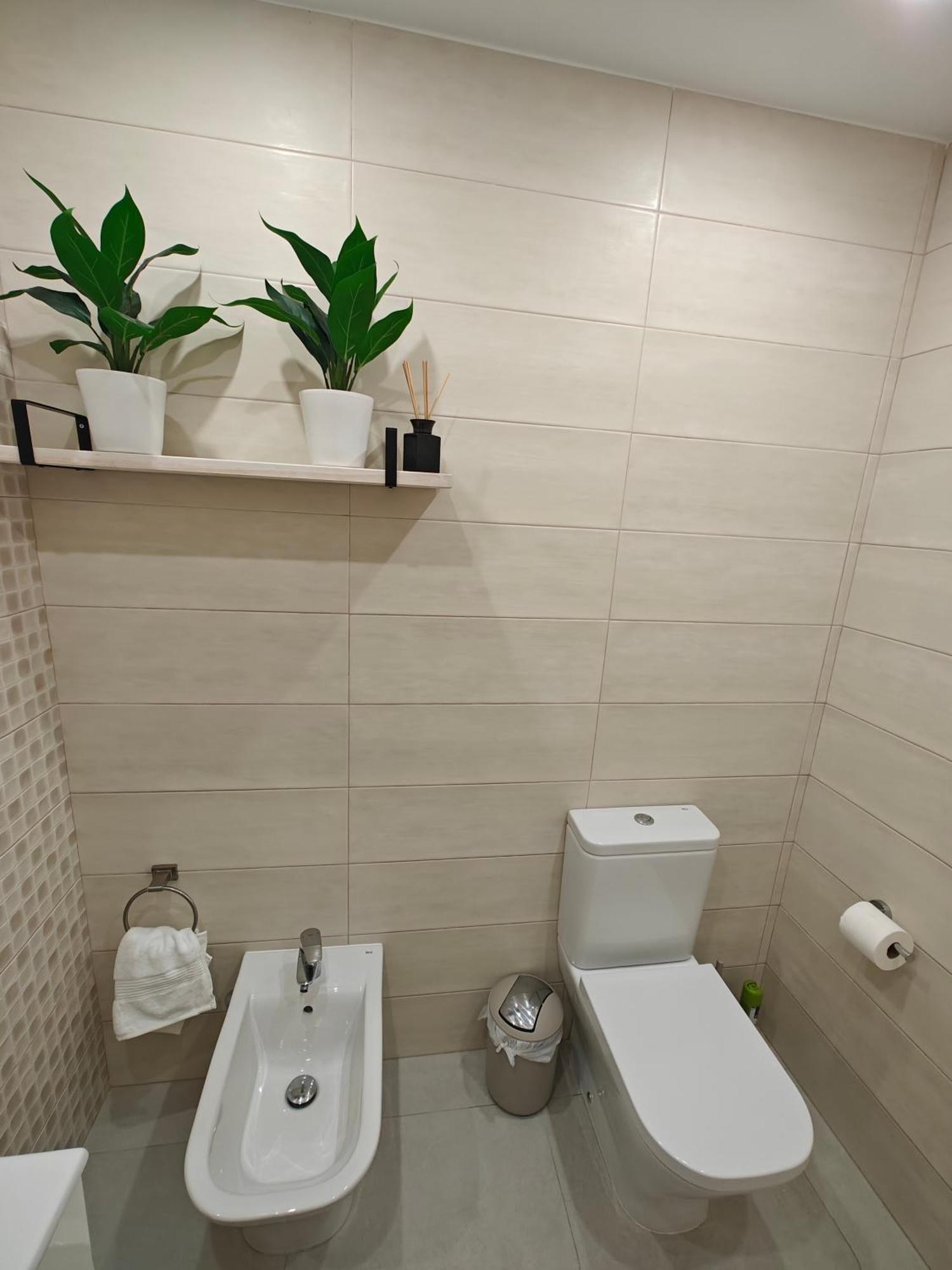 Sun Apartment - 3 Bedrooms, Priv Parking, Pool, Ac, Tv Channels, Fibre Net Los Cristianos (Tenerife) Exterior foto