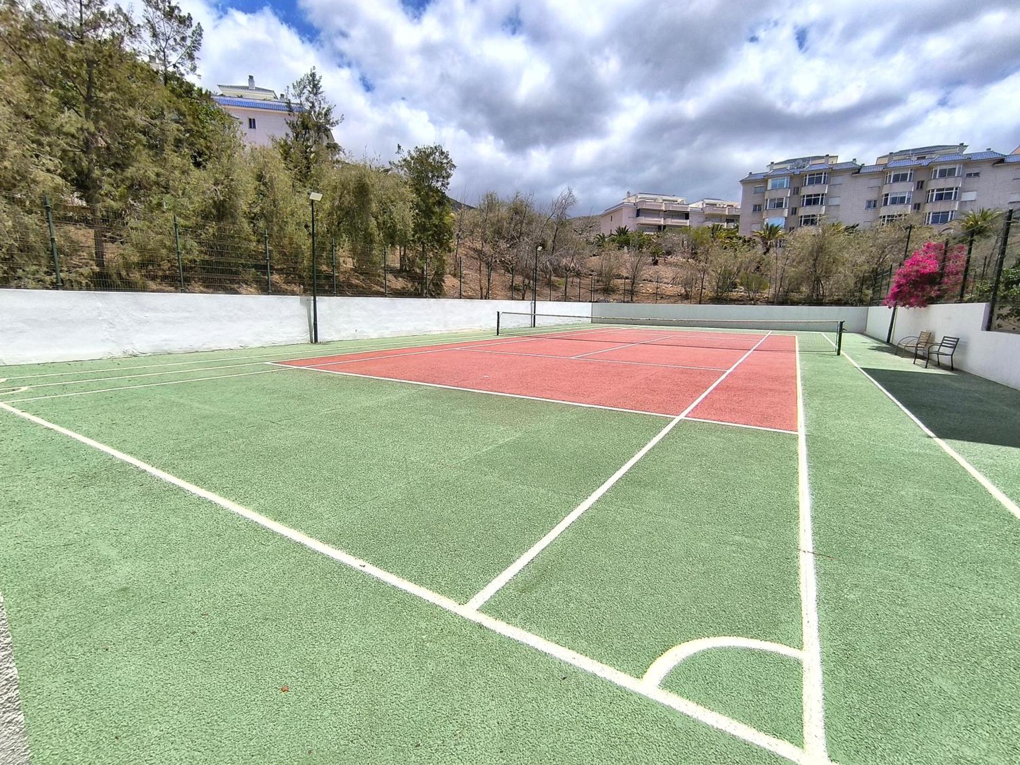 Sun Apartment - 3 Bedrooms, Priv Parking, Pool, Ac, Tv Channels, Fibre Net Los Cristianos (Tenerife) Exterior foto